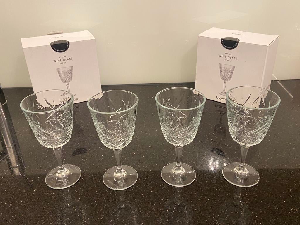 Blomus Amilio wijn glazen   4x, Huis en Inrichting, Keuken | Servies, Ophalen of Verzenden, Zo goed als nieuw, Overige typen
