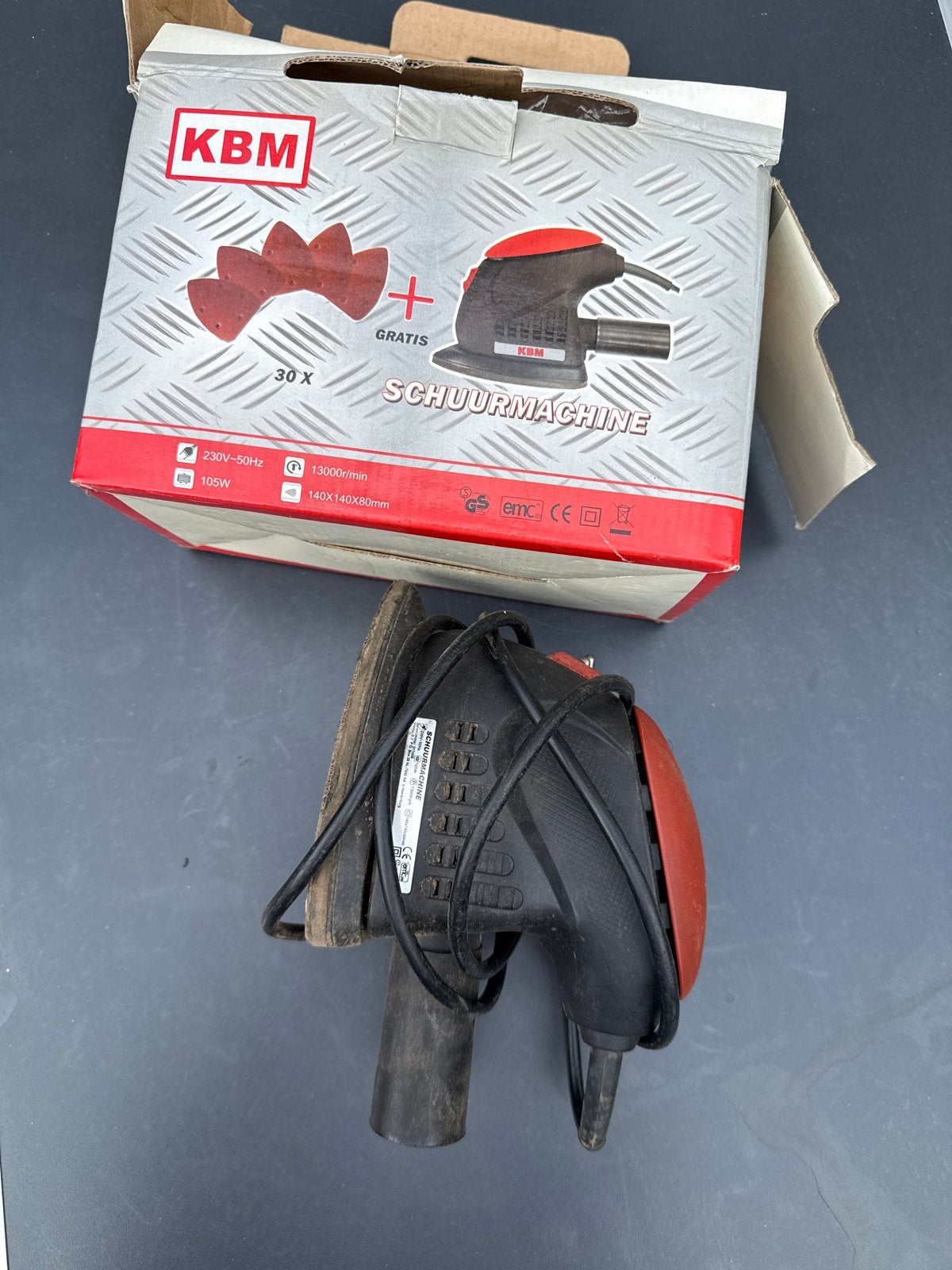 KBM Schuurmachine 105W met 30x schuurpapier, Ophalen, Gebruikt, Minder dan 600 watt, Vlakschuurmachine