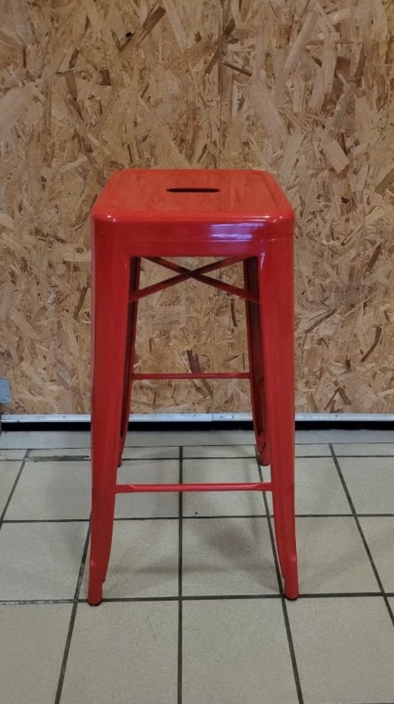 2x rode metalen barkrukken, Huis en Inrichting, Ophalen, Gebruikt, 60 tot 90 cm, Metaal