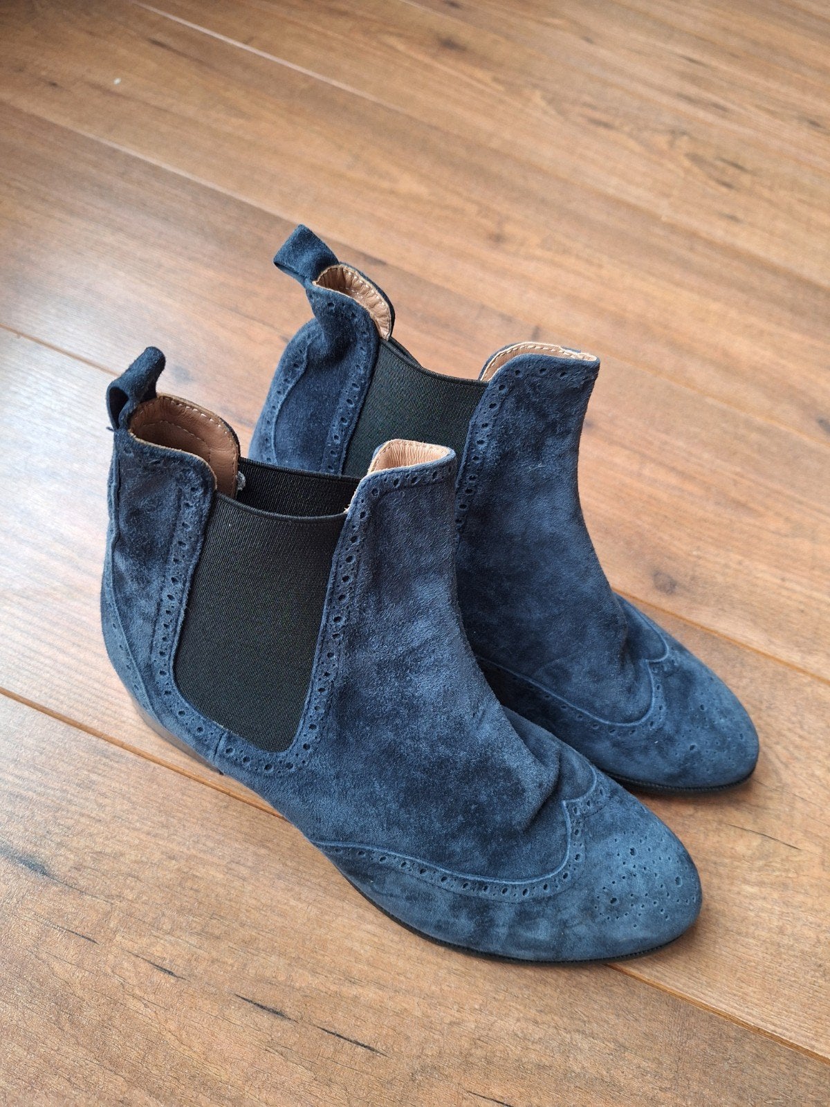 Di Lauro blauwe enkellaarsjes, maat 41 (valt als 40), Kleding | Dames, Schoenen, Ophalen of Verzenden