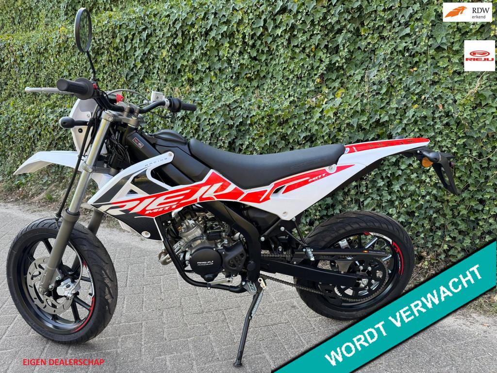Rieju MRT SM 50 RACING E5+ Wit / Rood NIEUW BETAAL met in3, R
r  r, NL, 49 cc, 6 versnellingen, R