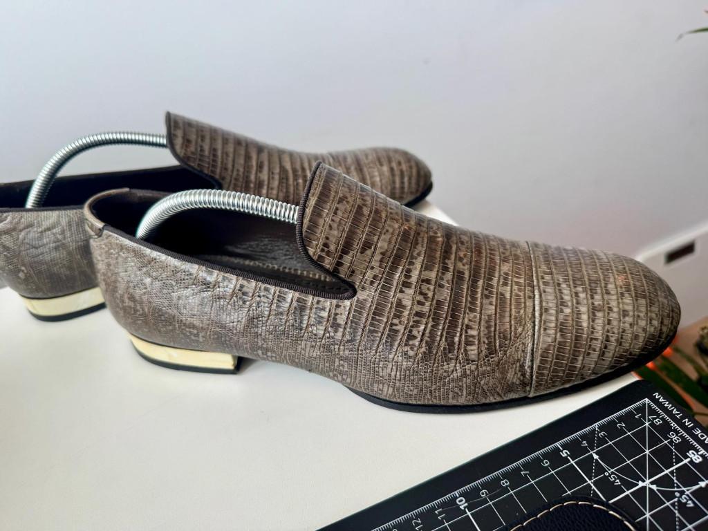 Louis Vuitton Slangenleren loafers met Parelmoer hakken mt.9, Loafers, Overige kleuren, Ophalen of Verzenden, Zo goed als nieuw