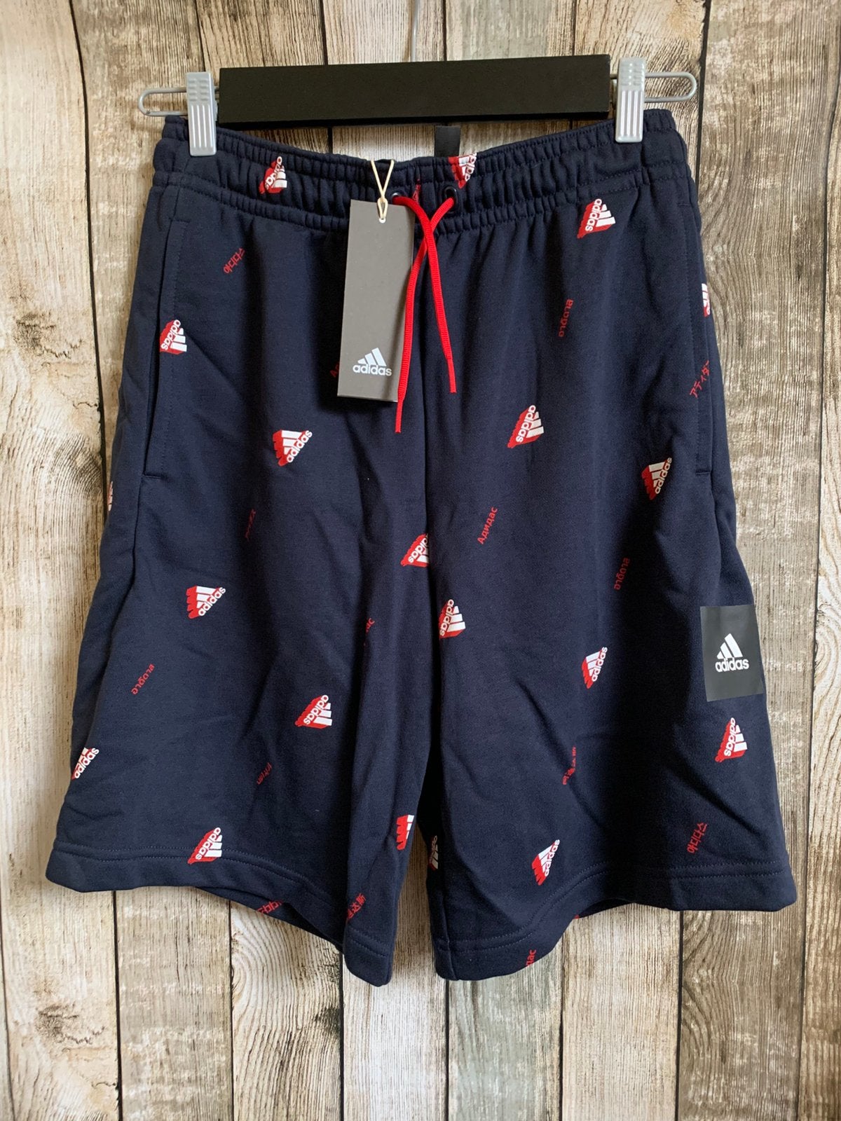 Adidas nieuwe (sport) joggings short (Maat S), Kleding | Heren, Broeken en Pantalons, Nieuw, Adidas, Maat 46 (S) of kleiner, Verzenden