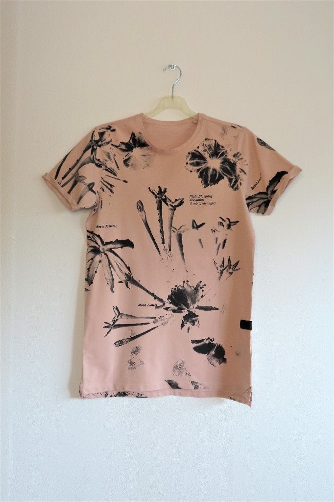 T-Shirt Rose Ashes To Dust mt S (3372), Kleding | Heren, T-shirts, Ashes to dust, Ophalen of Verzenden, Zo goed als nieuw, Roze