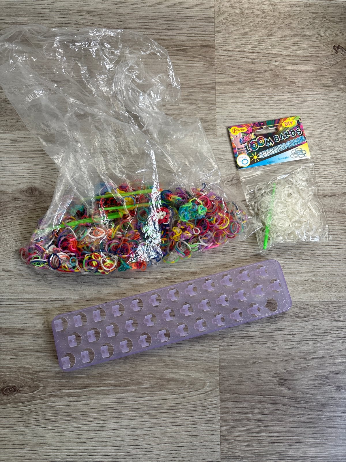 Grote set Loombandjes met weefraam en haaknaalden, Gebruikt, Verzenden, Meerkleurig, Rubber
