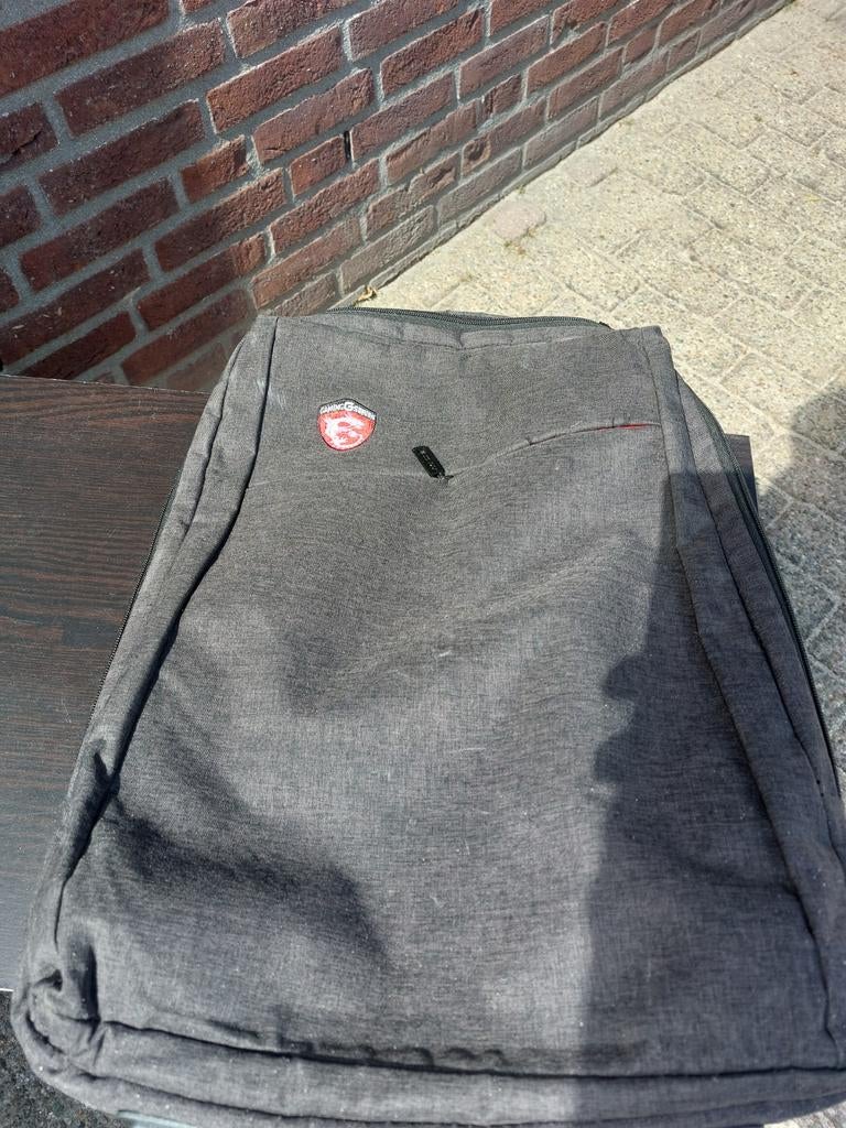 MSI gaming laptop rugzak, Ophalen of Verzenden, 16 inch, Zo goed als nieuw, Rugzak