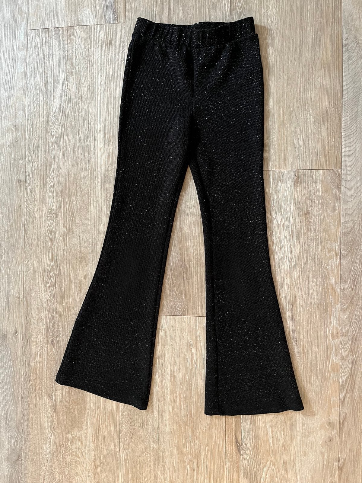Glitter flared broek van de HEMA maat 134/140, Ophalen of Verzenden, Zo goed als nieuw, Meisje, Broek