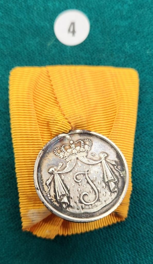 Medaille TD Juliana Zilver  KL  4, Ophalen of Verzenden, Landmacht, Nederland, Lintje, Medaille of Wings
