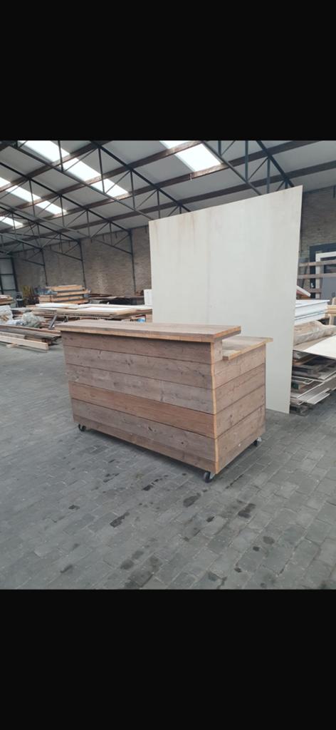 Bar tafel werkbank stevig van hout, Ophalen, Zo goed als nieuw