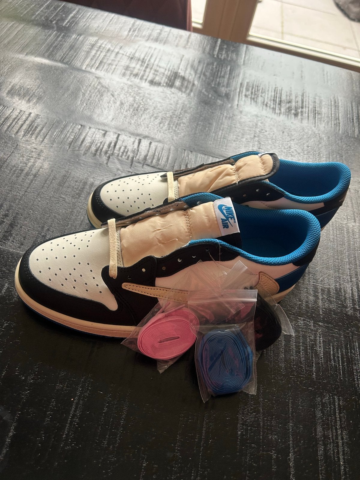 Nike Air Jordan 1 Low Travis Scott Fragment maat 43, Ophalen of Verzenden, Nieuw, Blauw, Sneakers of Gympen