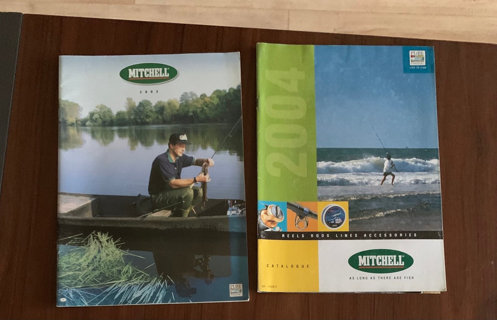 Hengelsport visboeken mitchell catalogus werpmolen vissen, Ophalen of Verzenden, Zo goed als nieuw, Boek of Tijdschrift