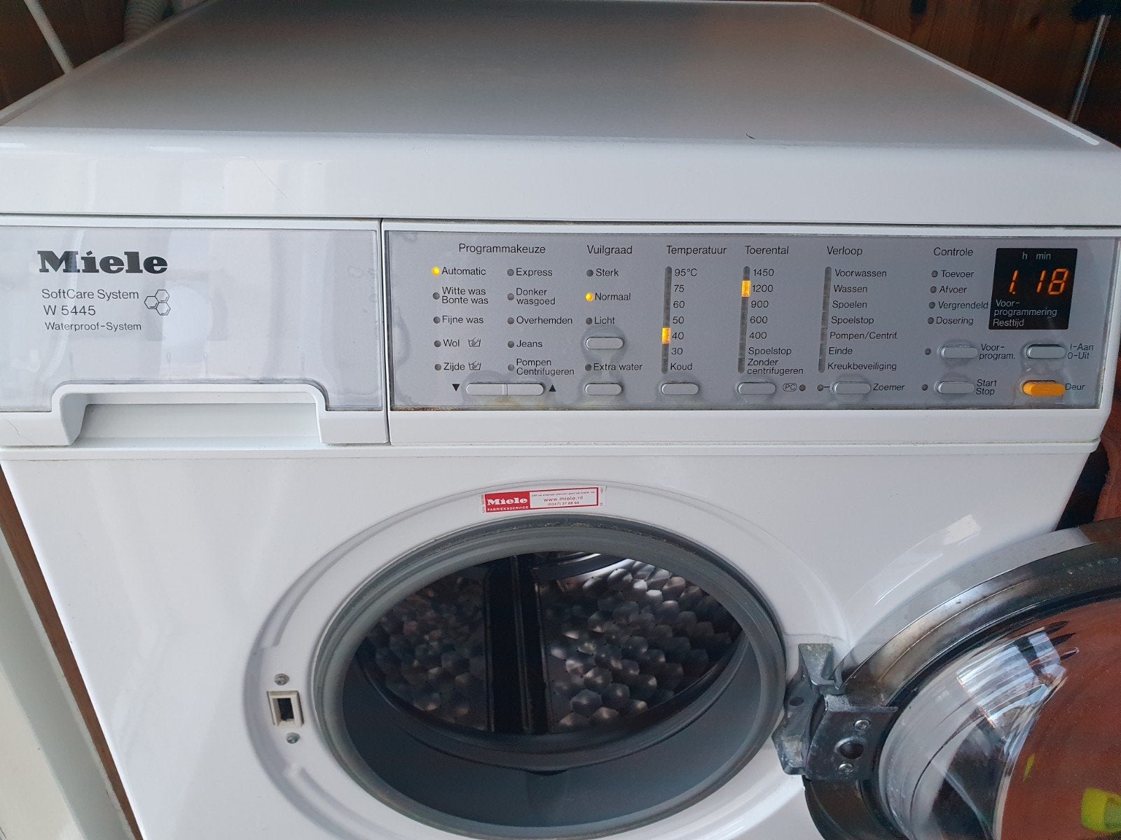 Foto 4 van Miele w5445 lagers defect