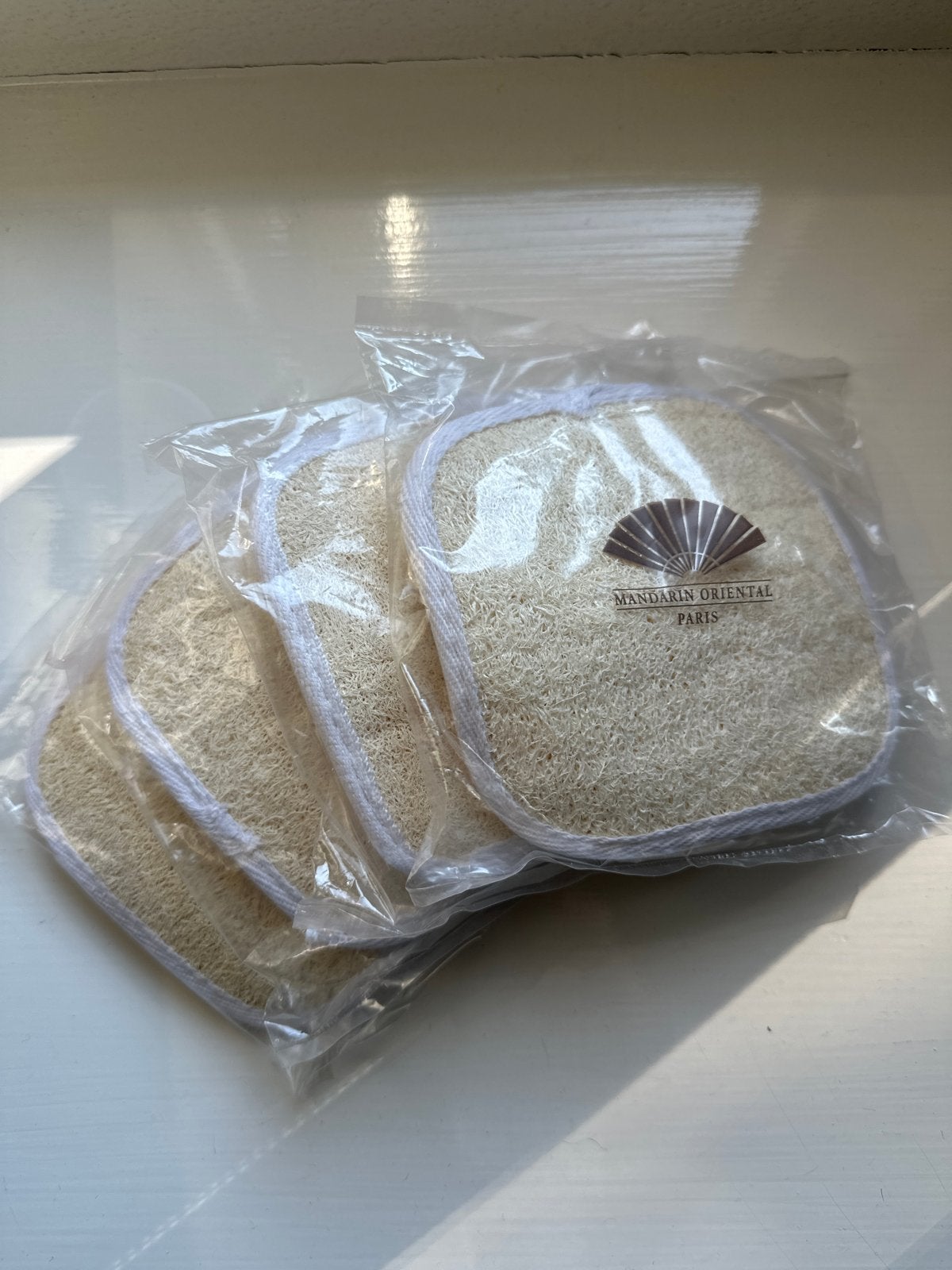 loofah sponsen Mandarin Oriental Paris 4xnieuw., Ophalen of Verzenden, Nieuw, Bad & Douche