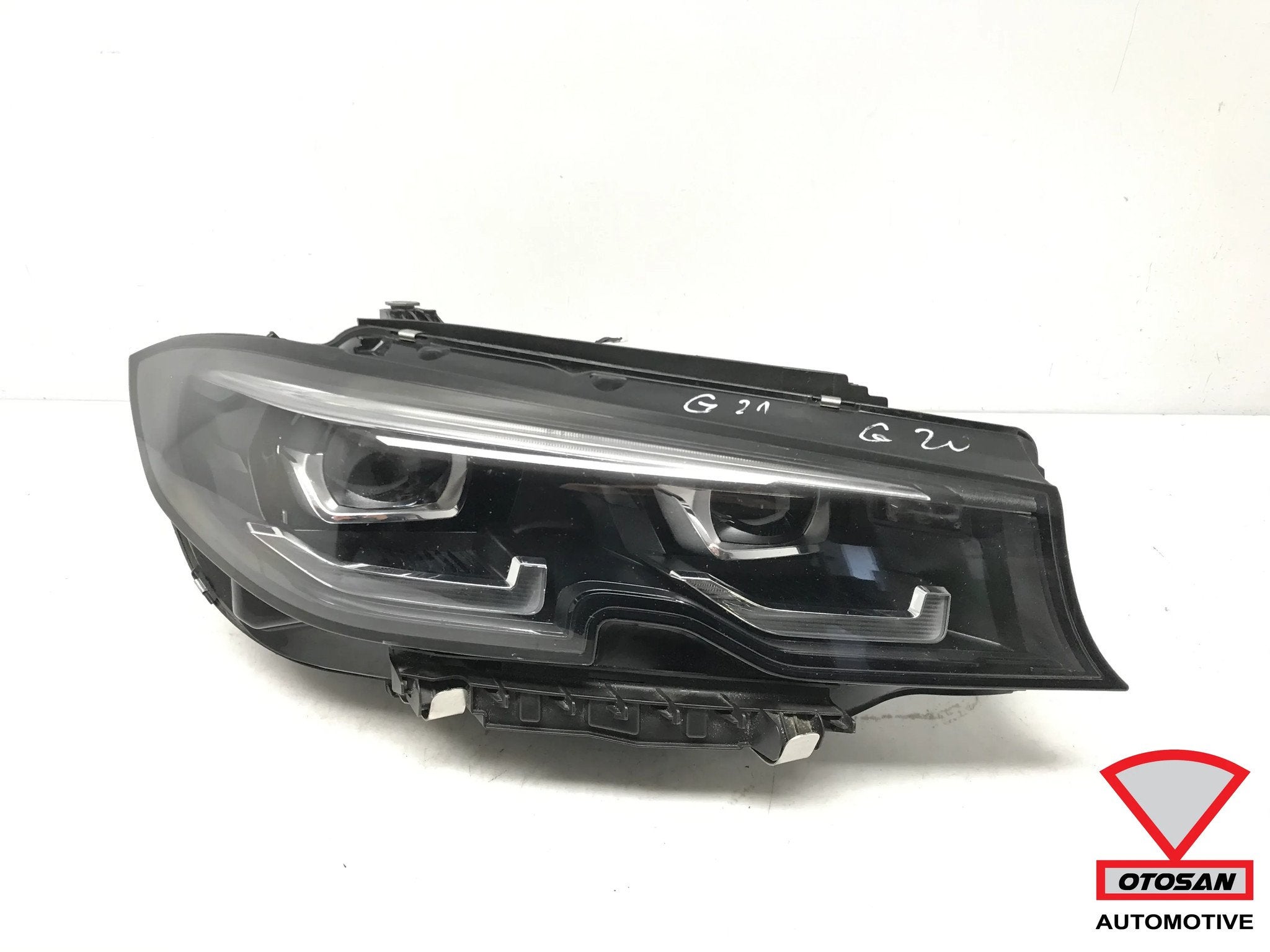 BMW 3 Serie G20 Vol LED Koplamp Black Shadow R 9500910-01, Petuelring 130
80788  Munich, DE, Gebruikt, Info@bmw.de, Ophalen of Verzenden