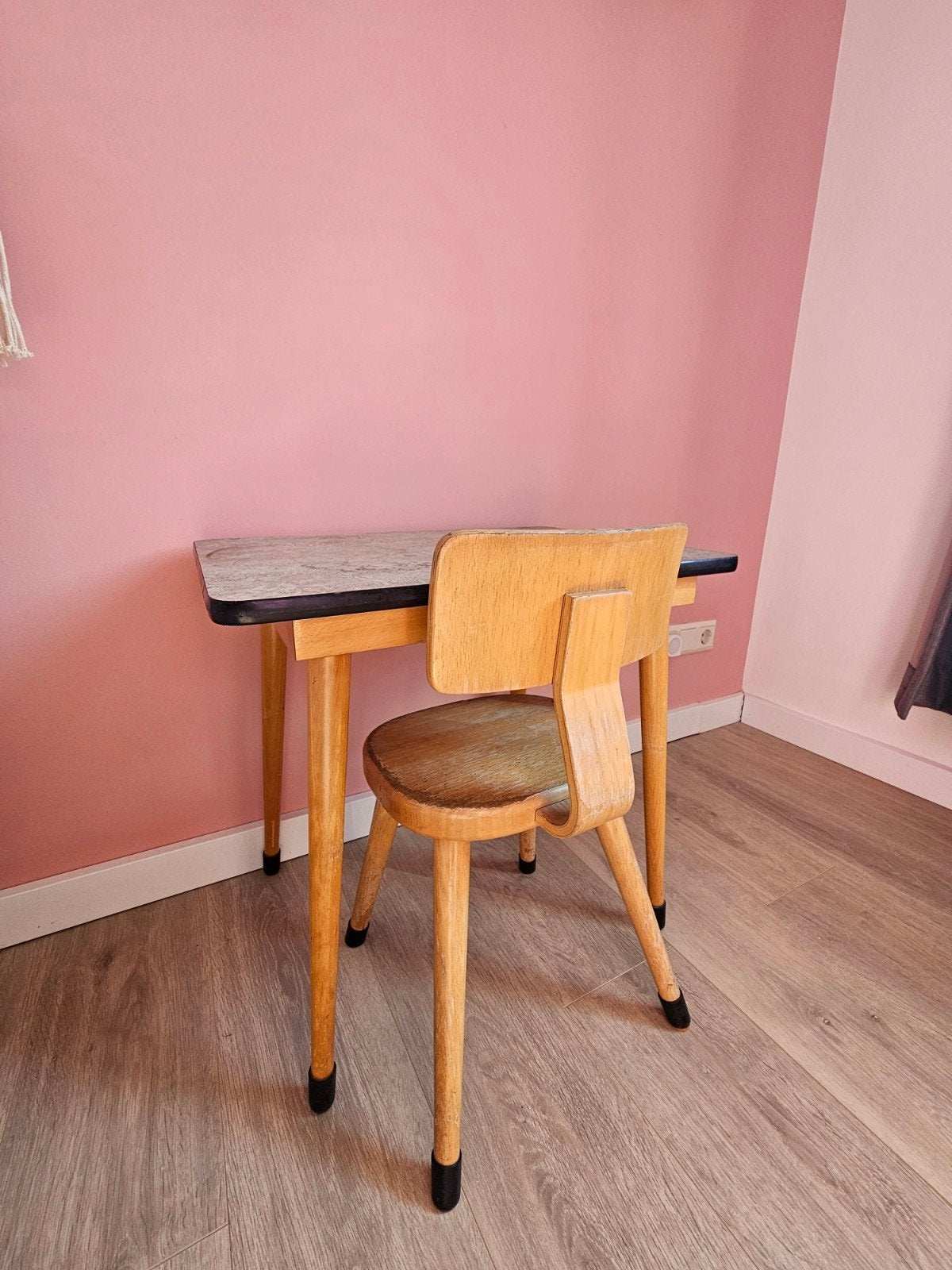 Vintage schooltafel met twee stoeltjes, Ophalen of Verzenden, Gebruikt, Tafel(s) en Stoel(en)