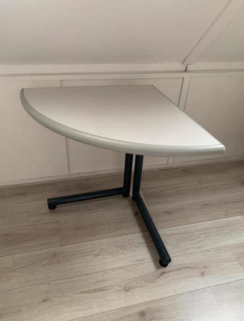 Hobbytafel, bureau, 3 van deze uitvoeringen beschikbaar., Huis en Inrichting, Bureaus, Ophalen, Gebruikt