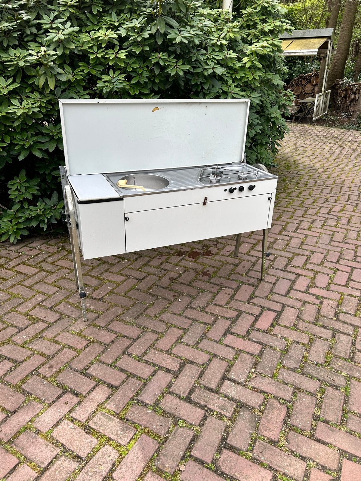Alpenkreuzer Keuken met spoelbak en gasfornuis, Ophalen, Gebruikt