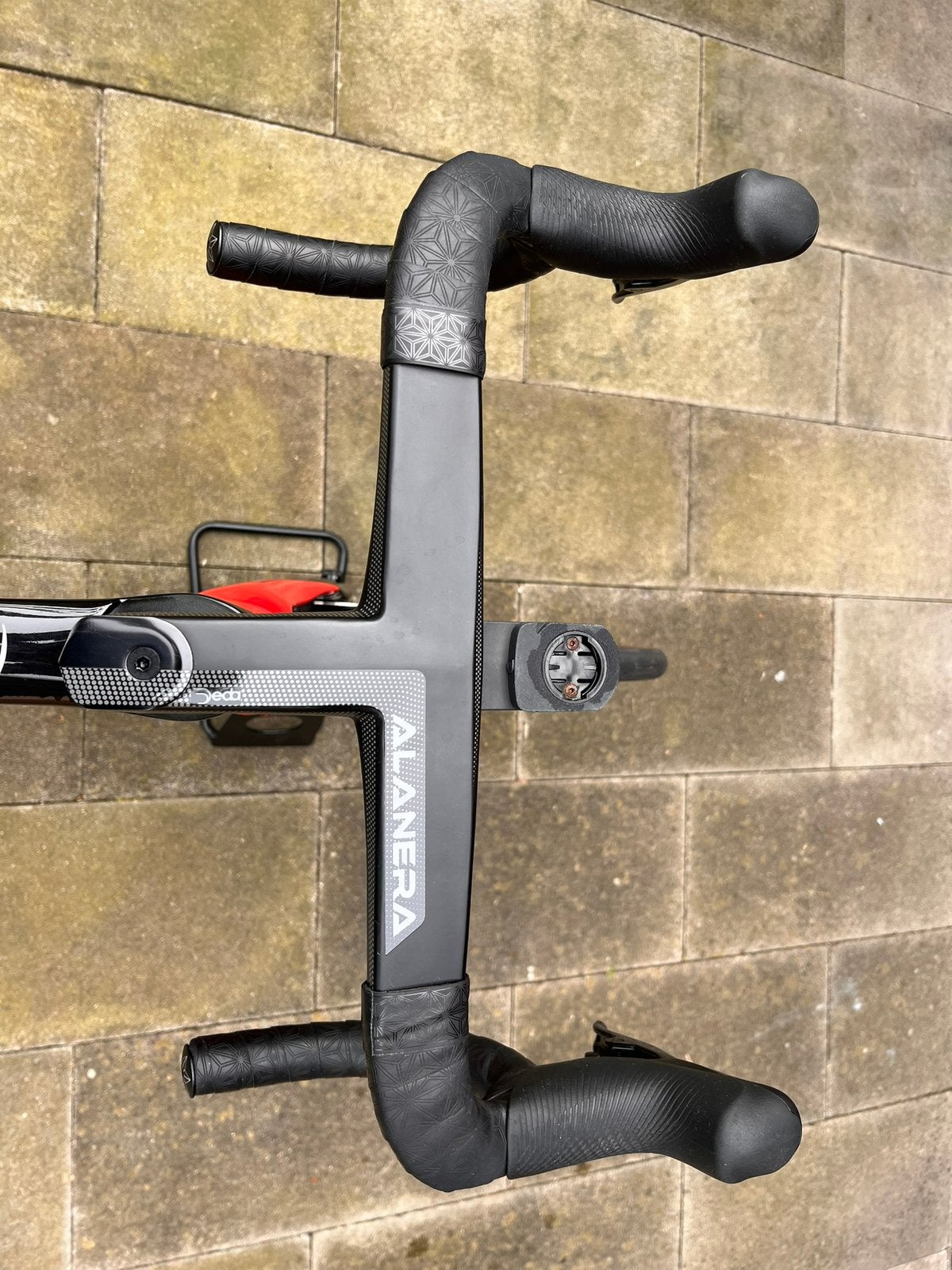 Deda alanera carbon aerostuur 44, Fietsen en Brommers, Fietsonderdelen, Ophalen of Verzenden, Zo goed als nieuw, Stuur, Carbon