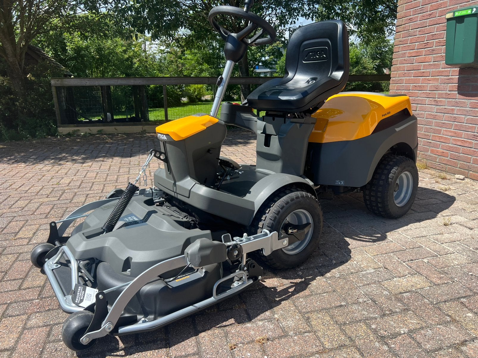Frontmaaier Stiga Park 500 incl 95cm Combi dek Nieuw!, Ophalen, Nieuw, 50 cm of meer