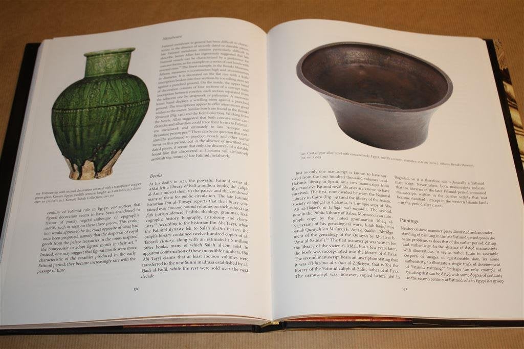 Arts of the City Victorious. Islamic Art and Architecture., Ophalen of Verzenden, Zo goed als nieuw, Overige onderwerpen