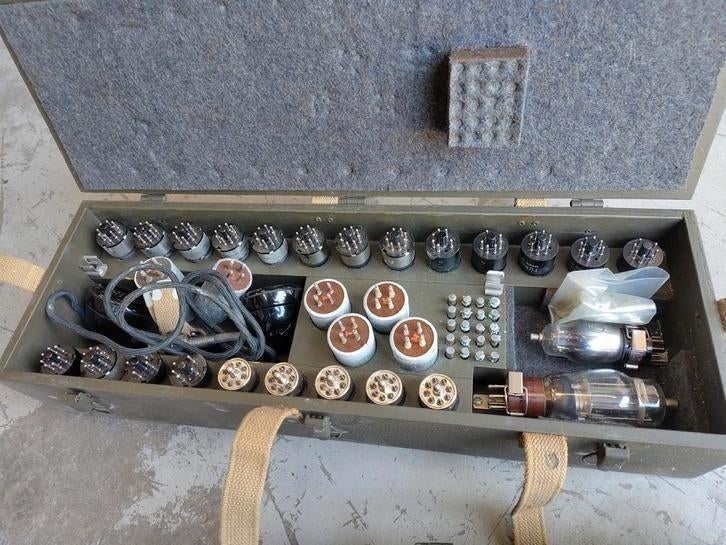 Case spare parts Motorola leger radio buizen xtals handset, Verzamelen, Ophalen of Verzenden, Nederland, Overige typen