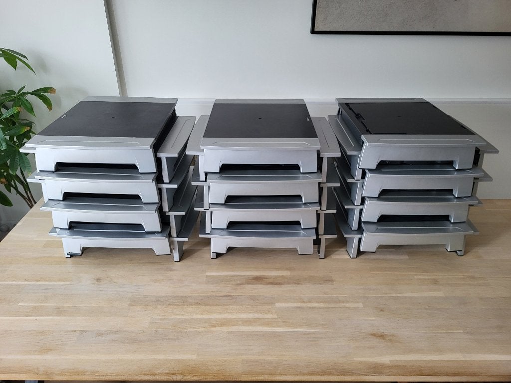 22 stuks Fellowes beeldschermverhogers (prijs voor totaal), Ophalen of Verzenden, Gebruikt, Fellowes, In hoogte verstelbaar