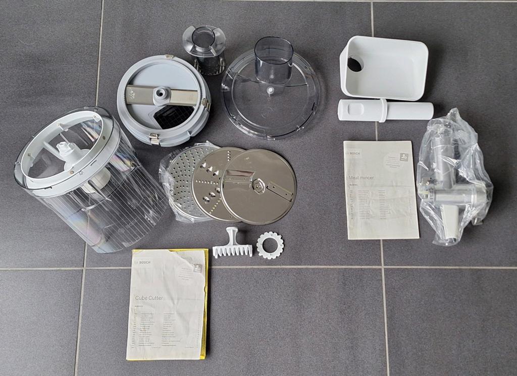 Bosch MUZ5CC2 Cube Cutter & MUZ5FW1 Vleesmolen Accessoires, Verzenden, Zo goed als nieuw, Vaatwasserbestendig, Minder dan 1 liter