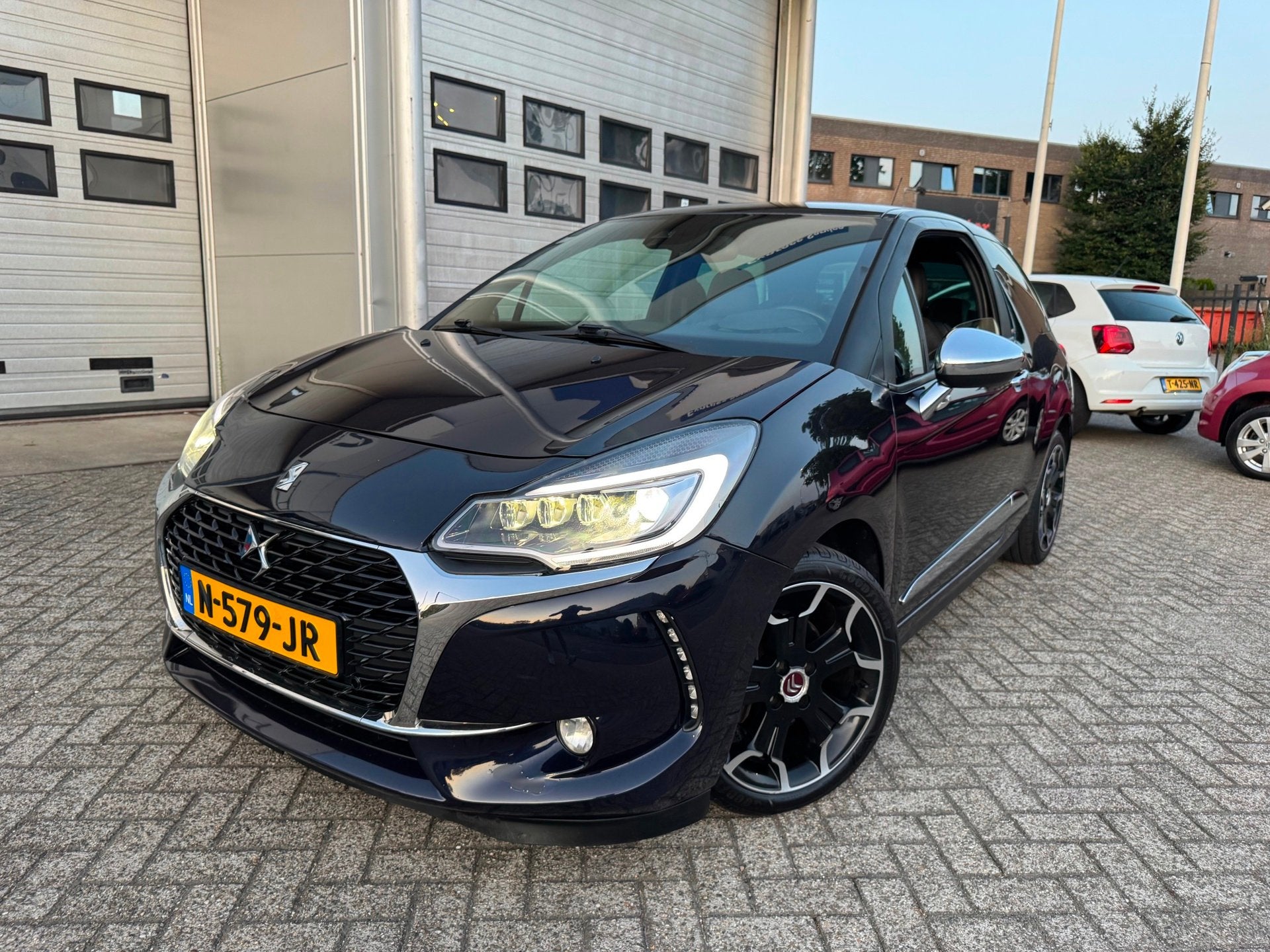 DS 3 1.6 THP Sport Chic Xenon, Leer, Navi, Auto's, Gebruikt, Euro 6, 4 cilinders, Blauw