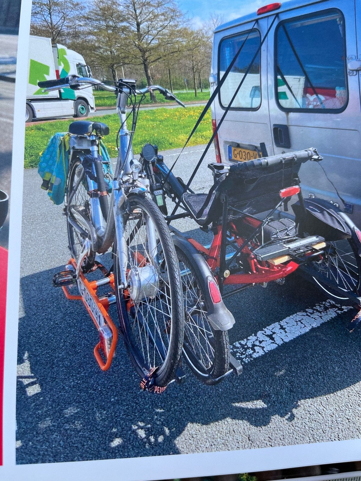 Fietsenrek voor driewieler/trike en fiets, Ophalen, Gebruikt