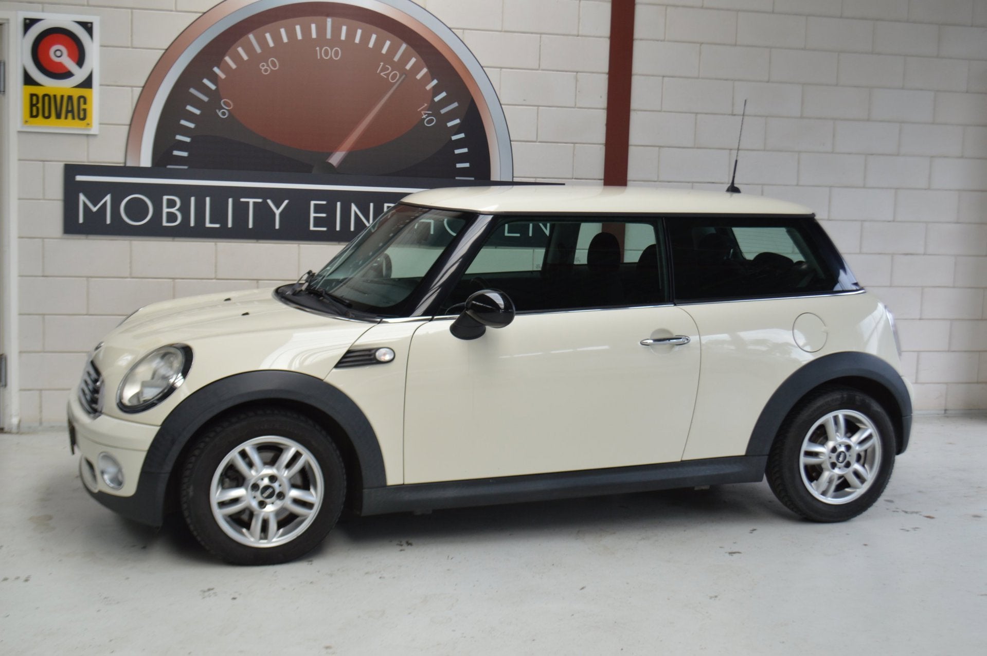 Mini 3-Deurs 1.4 95PK One APK, GARANTIE, AIRCO, PRIMA STAAT!, Auto's, Mini, Voorwielaandrijving, Stof, Gebruikt, 4 stoelen