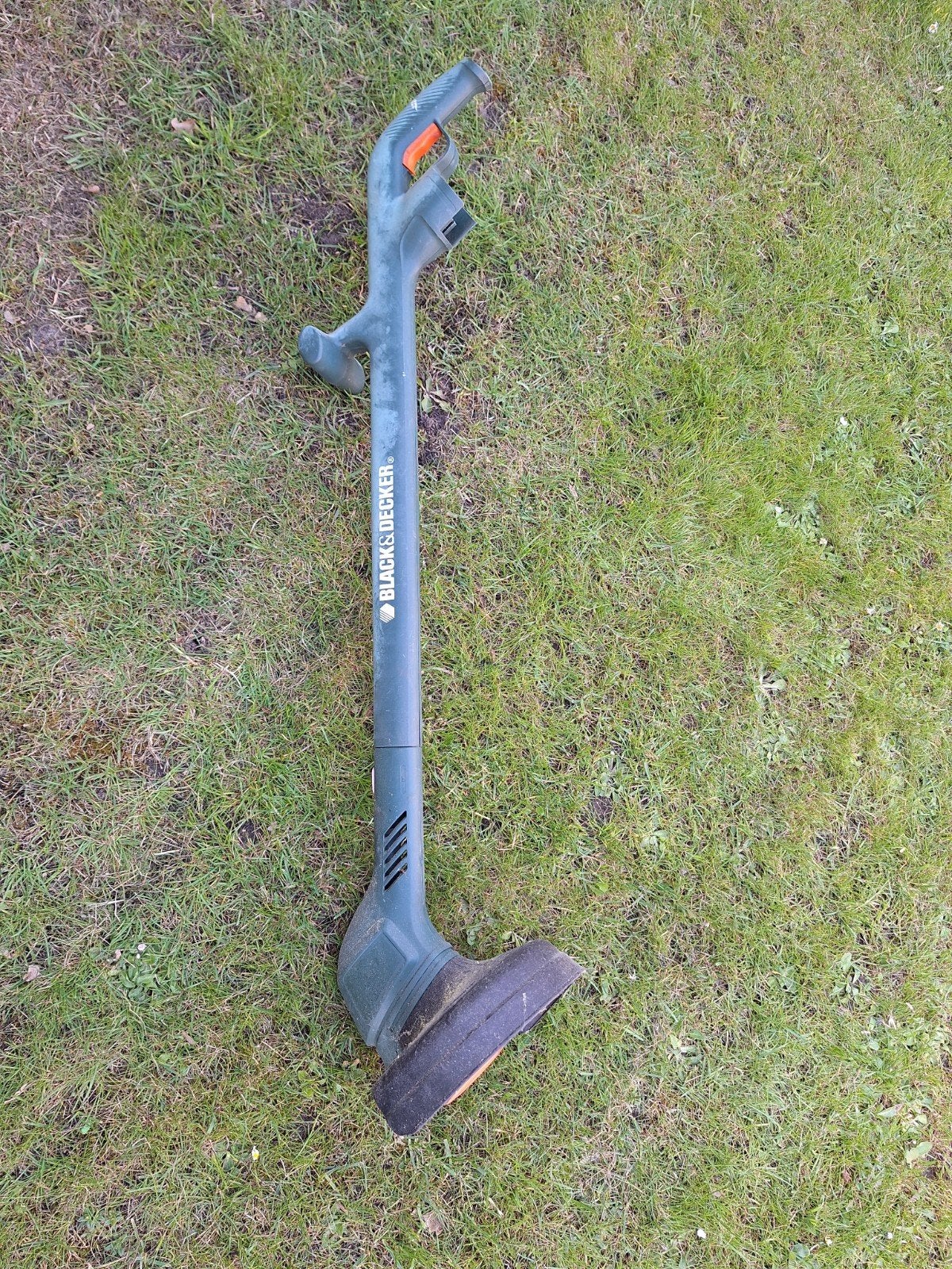 Black & Decker grastrimmer, Ophalen, Cirkelmaaier, Gebruikt, Elektrische grasmaaier