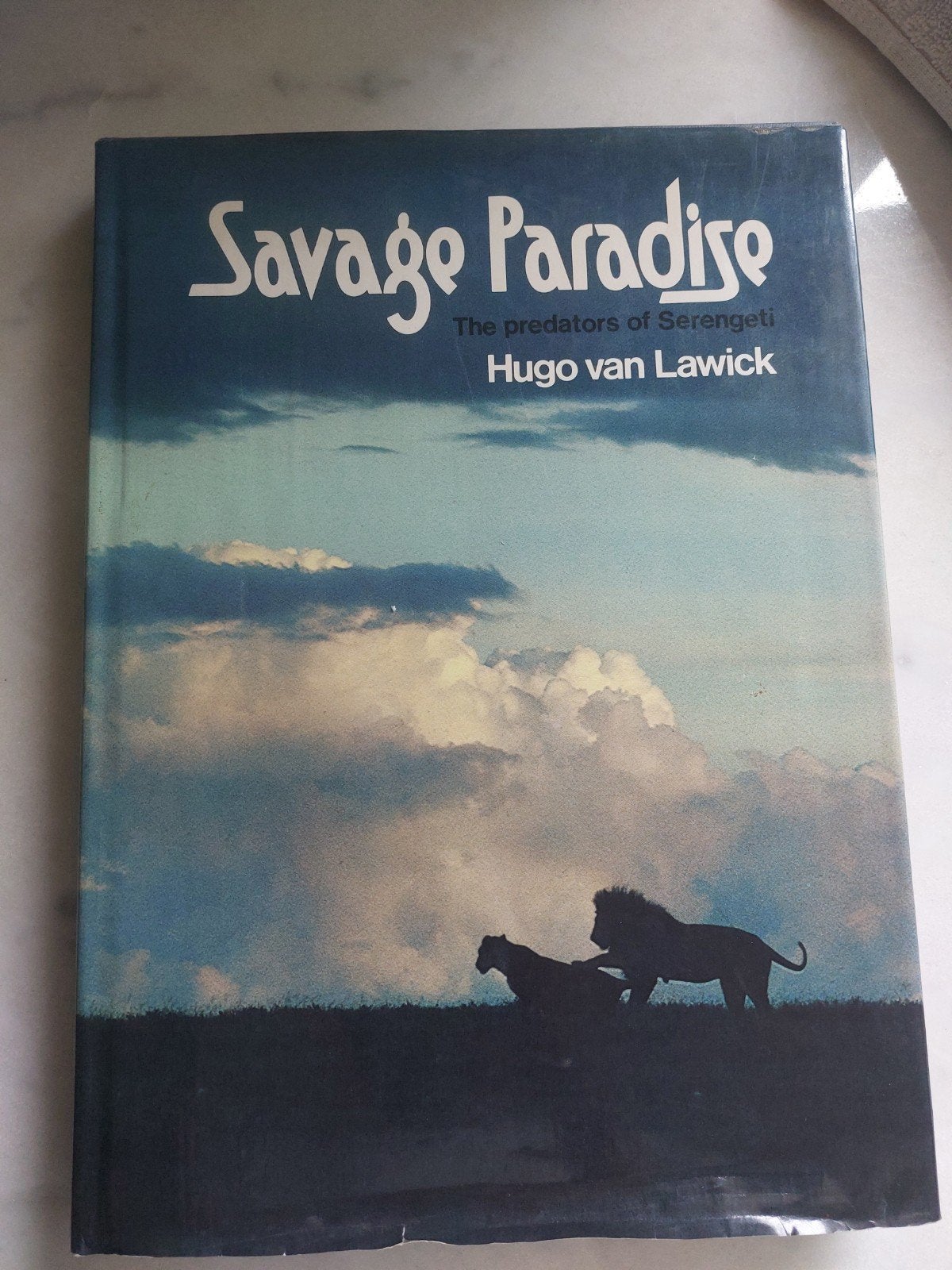 Savage paradise- Hugo van Lawick gesigneerd, Ophalen of Verzenden, Zo goed als nieuw