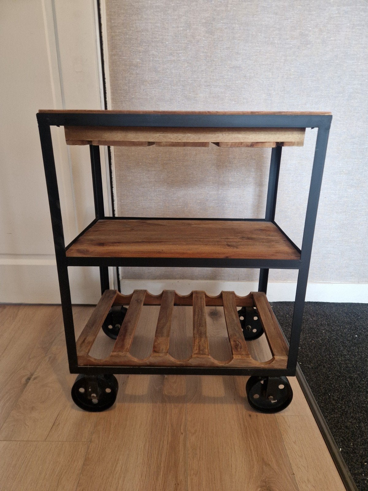 glazen en wijn kast, Drankenkar - Hout & Metaal met Wielen, Ophalen, Gebruikt, Minder dan 5 flessen, 75 – 100