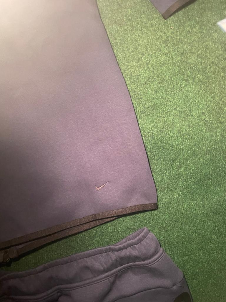 Nieuwste Nike Tech Fleece Pak - Blauw (Boven XL, Onder L), Kleding | Heren, Ophalen of Verzenden, Nieuw, Overige maten, Blauw