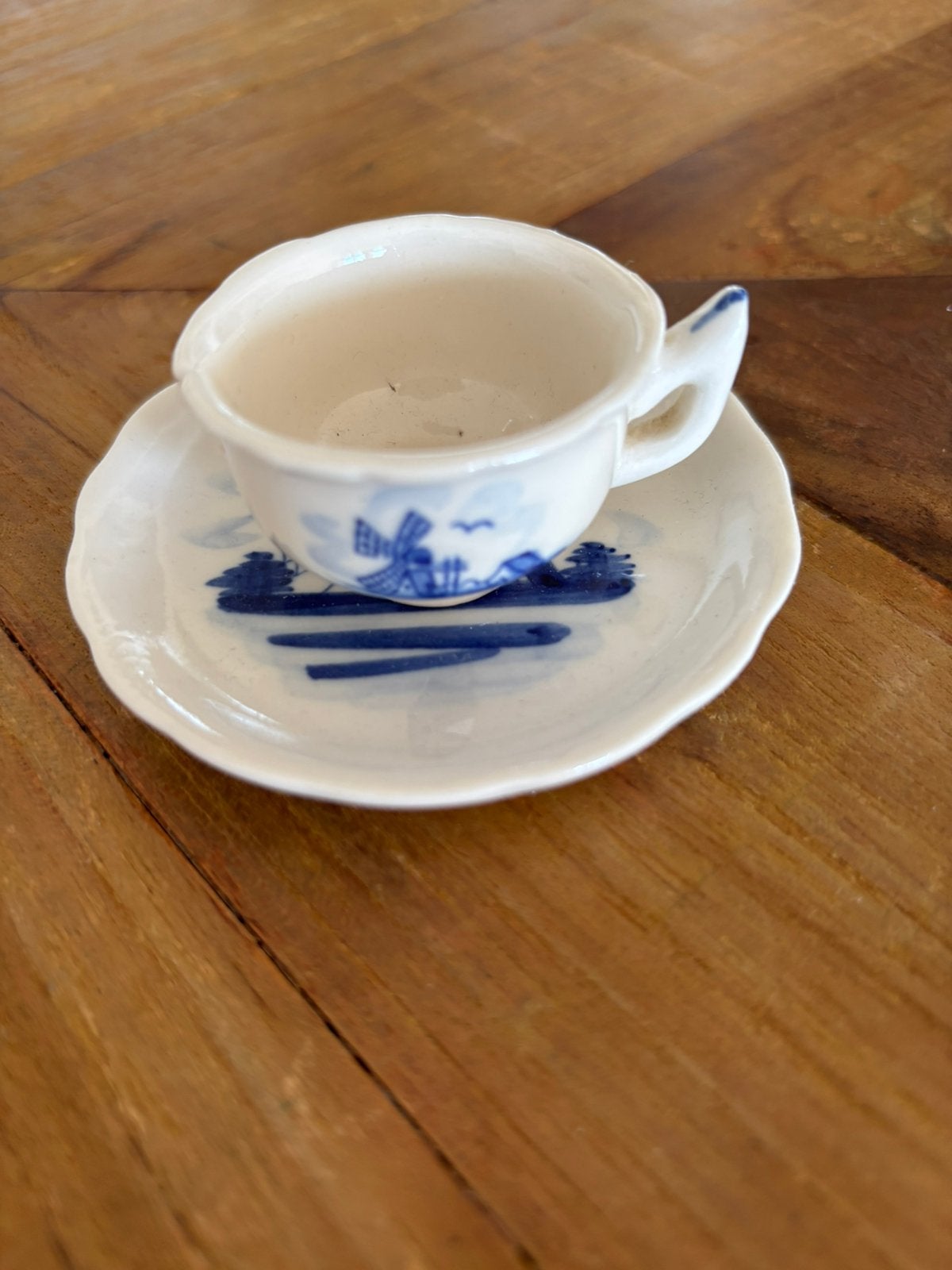 Oud Klein delfts blauw kop en schoteltje, Ophalen of Verzenden, Gebruikt, Overige materialen, Kop en/of schotel