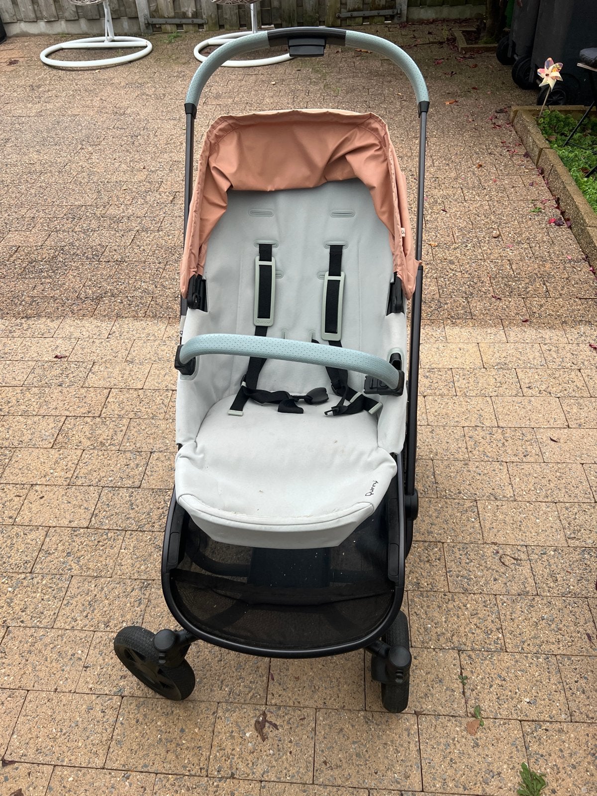 Quinny kinderwagen met zonnekap en verstelbare rugleuning, Kinderen en Baby's, Ophalen, Gebruikt, Quinny, Verstelbare rugleuning