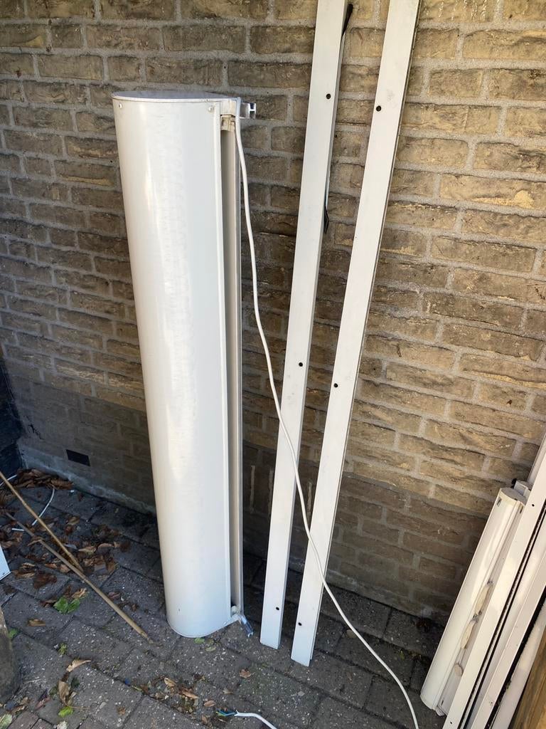 Te koop elektrisch rolluik, Ophalen, Gebruikt, 100 tot 150 cm, Wit
