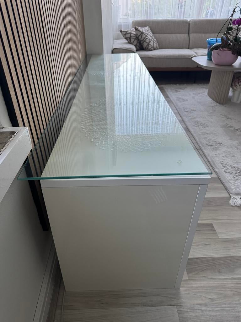 Modern TV-meubel met glazen blad en bijbehorend tafel, Ophalen, 200 cm of meer, Minder dan 100 cm, 25 tot 50 cm