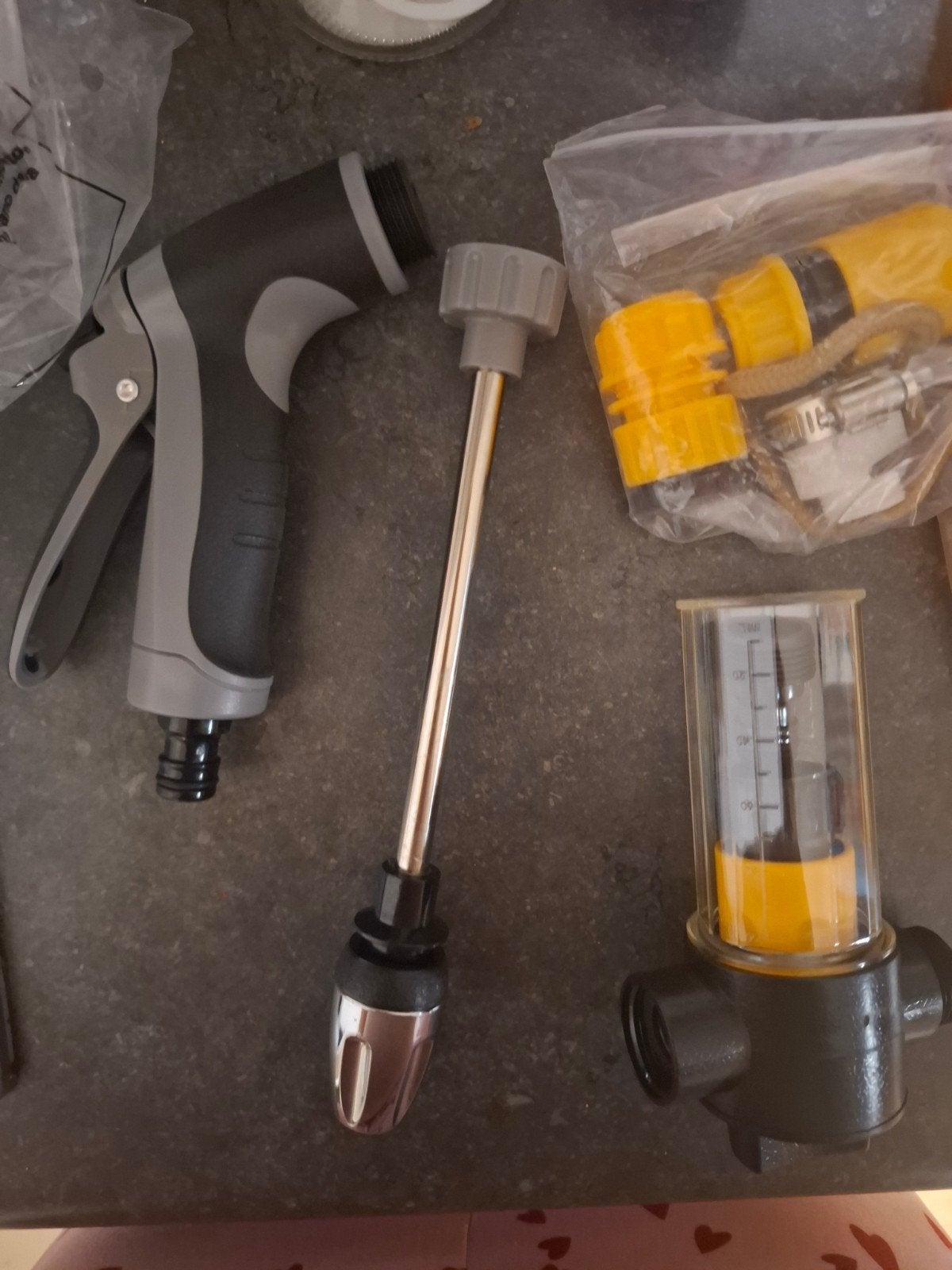 Diverse tuinslang accessoires: spuitpistool, koppelingen, Ophalen of Verzenden