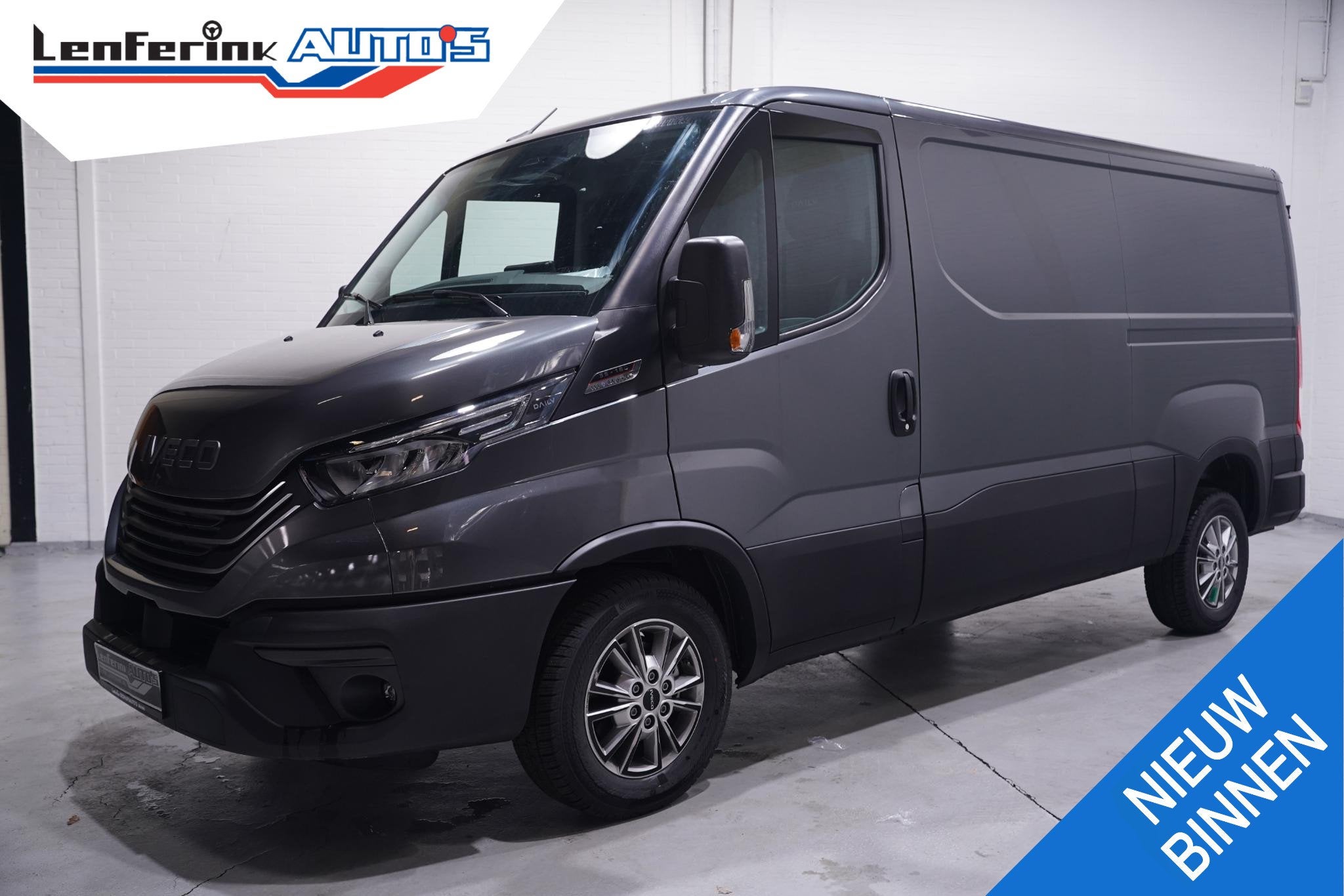 Iveco Daily 35S18 180 pk Aut. L2H1 Laag Dak Nwe Model, Nieuw, Auto's, Automaat, Gebruikt, Iveco, 179 pk