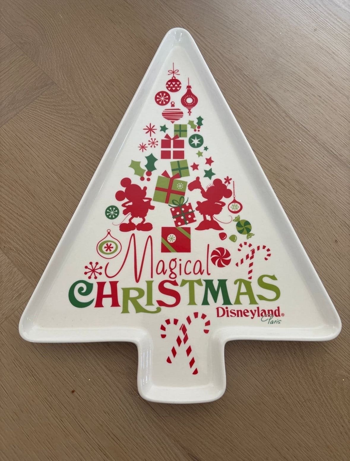 Disneyland Paris Kerstboom Serveerschaal - Magical Christmas, Meerkleurig, Overige stijlen, Ophalen of Verzenden, Zo goed als nieuw