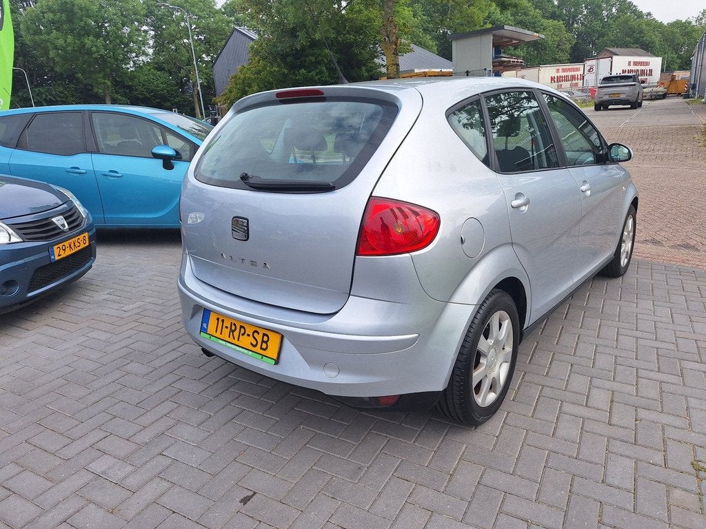 Seat Altea 1.6 Stylance / 156.708 km NAP / APK juni 2027, Auto's, Metallic lak, Gebruikt, 1295 kg, 4 cilinders