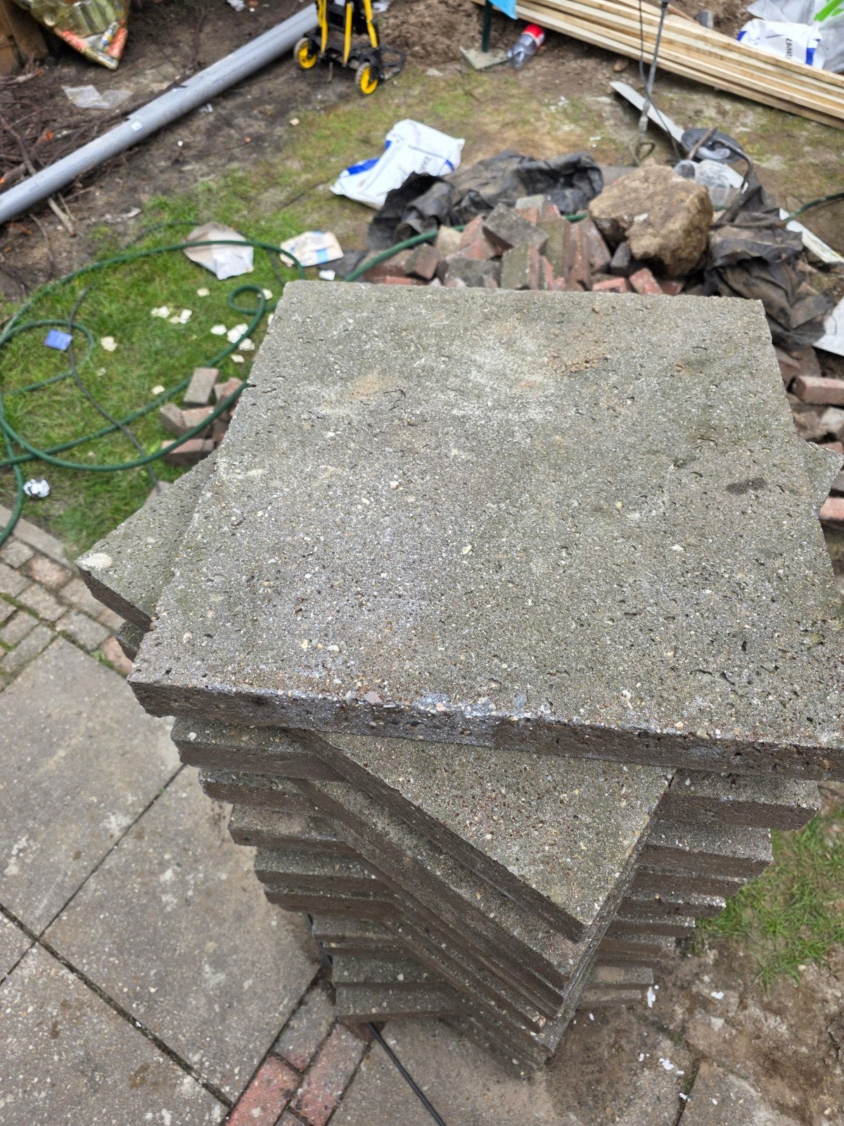 Gebruikte terrastegels - 50x50 cm 23 stuks, Tuin en Terras, Tegels en Klinkers, Ophalen, Gebruikt, 5 tot 10 m², Beton