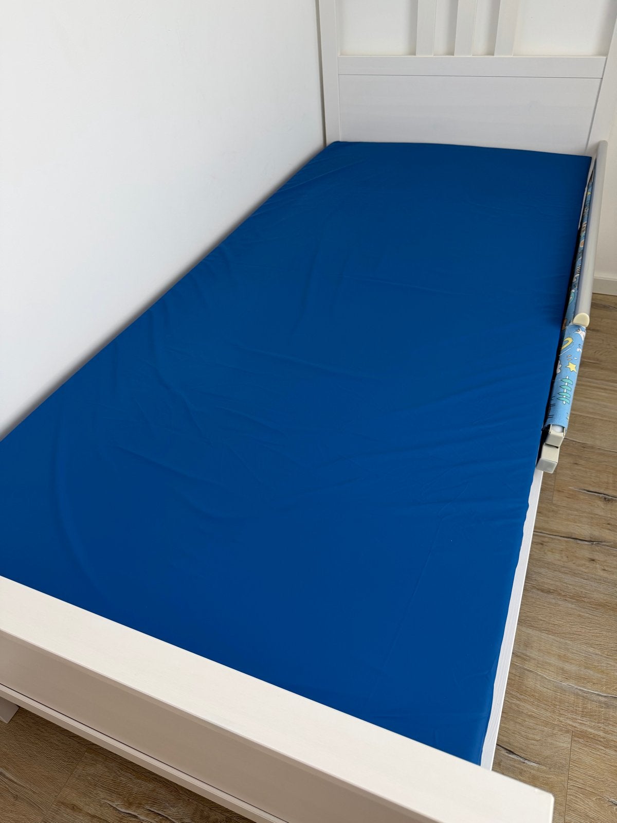 Incontinentie matras 200x90cm nieuw, 90 cm, Eenpersoons, Ophalen of Verzenden, Zo goed als nieuw