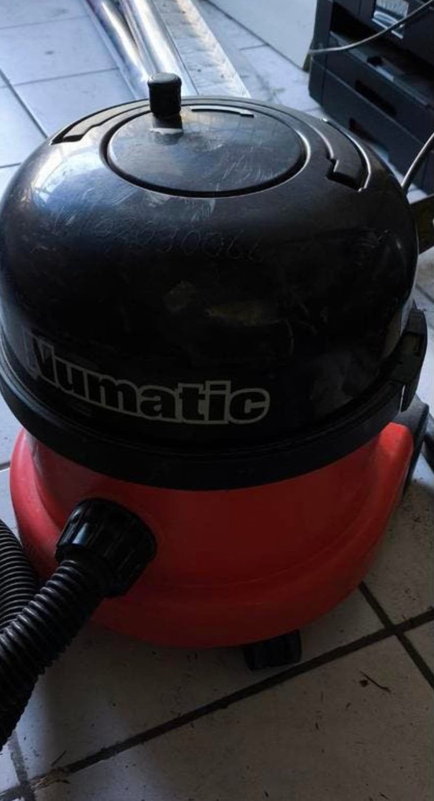Numatic professionele stofzuiger, Ophalen of Verzenden, Zo goed als nieuw