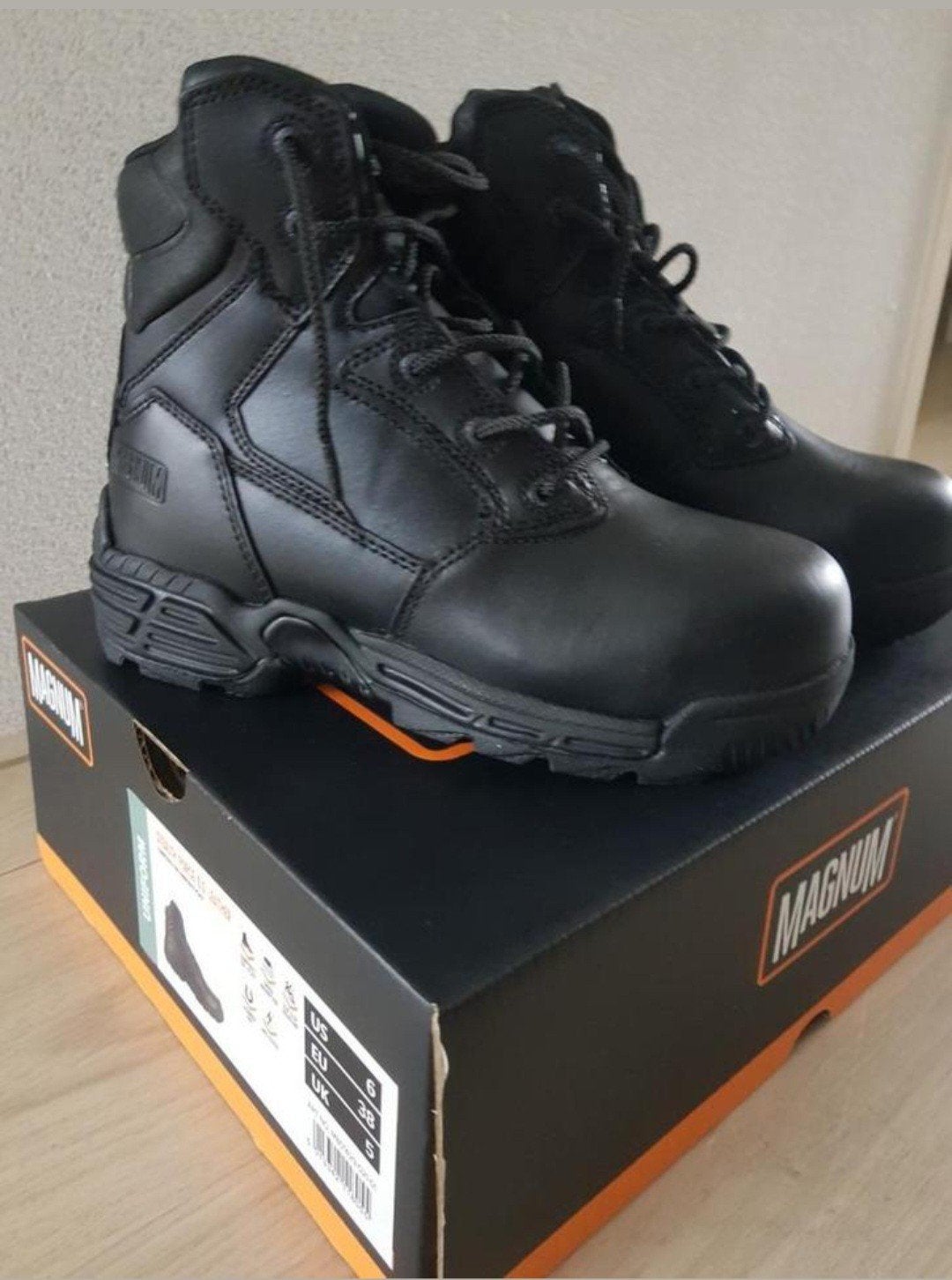 werkschoenen magnum (nieuw), Ophalen, Nieuw