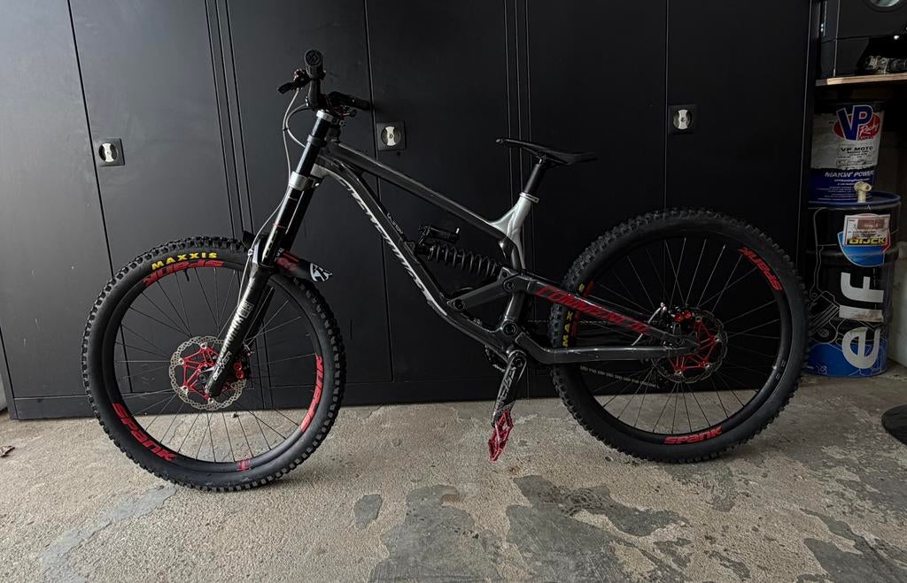 Commencal furius 2017 L, Fietsen en Brommers, Overige Fietsen en Brommers, Gebruikt, Ophalen