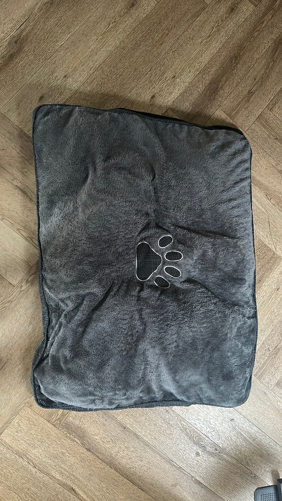Hondenkussen 100x8 – Groot, Zacht & Comfy – Donkergrijs, Ophalen, Zo goed als nieuw, Stof