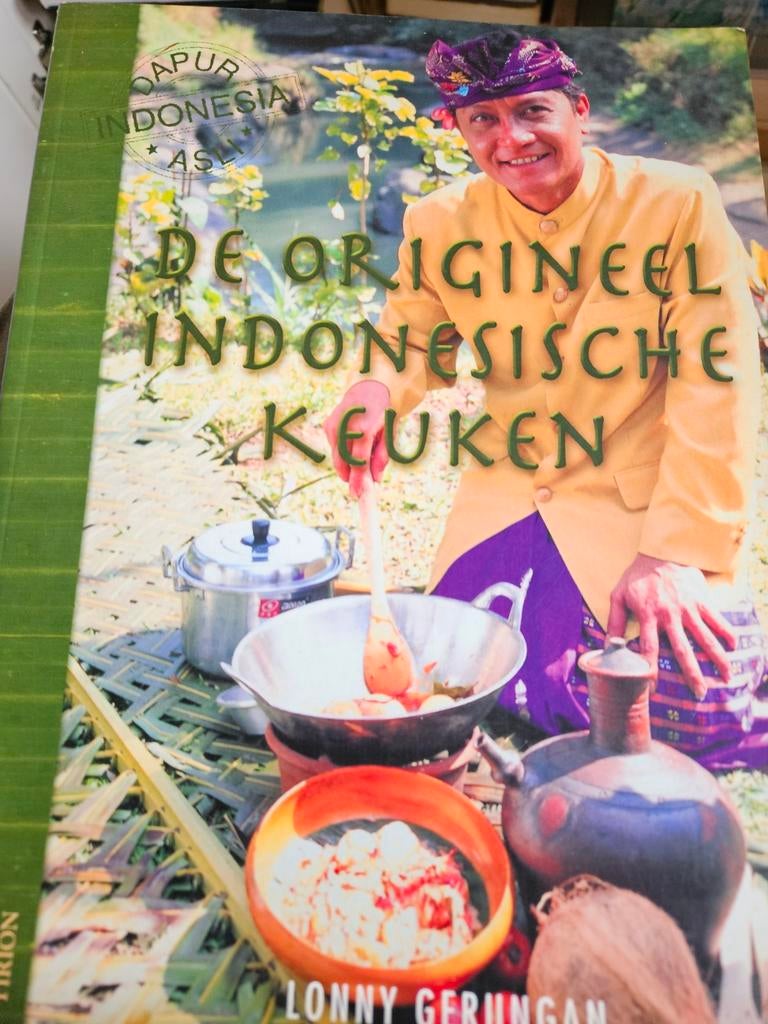 De Origineel Indonesische Keuken - Lonny Gerungan kookboek, Boeken, Kookboeken, Azië en Oosters, Ophalen of Verzenden, Lonny Gerungan