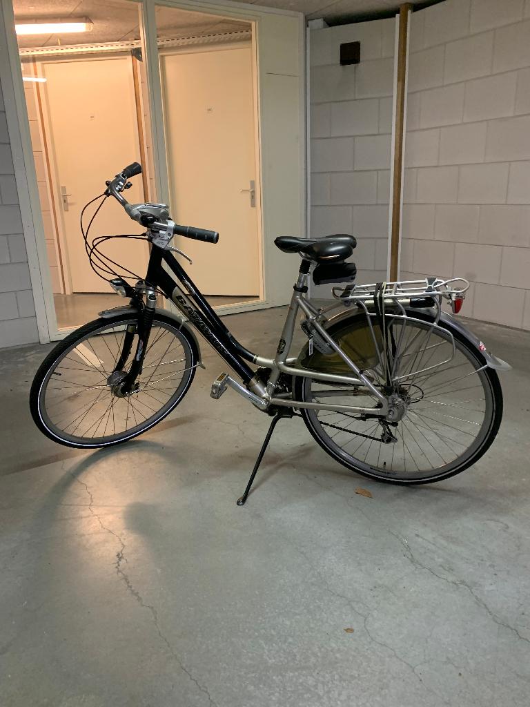 ZEER LUXE BATAVUS DAMESFIETS (JAKIMA) met fietspas, Fietsen en Brommers, Fietsen | Dames | Damesfietsen, Ophalen, Gebruikt, 47 tot 50 cm